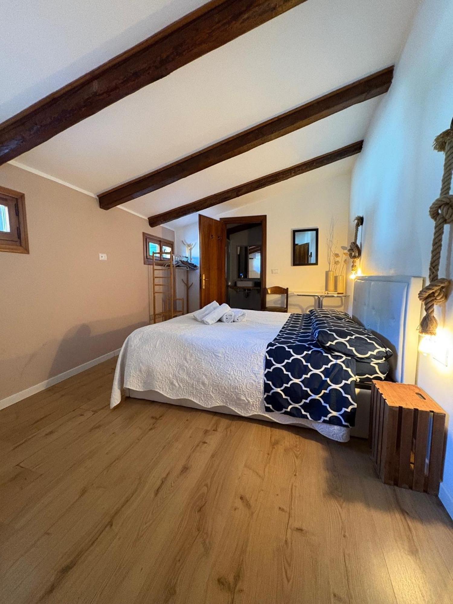 Loggia Rialto Apartments Венеция Экстерьер фото